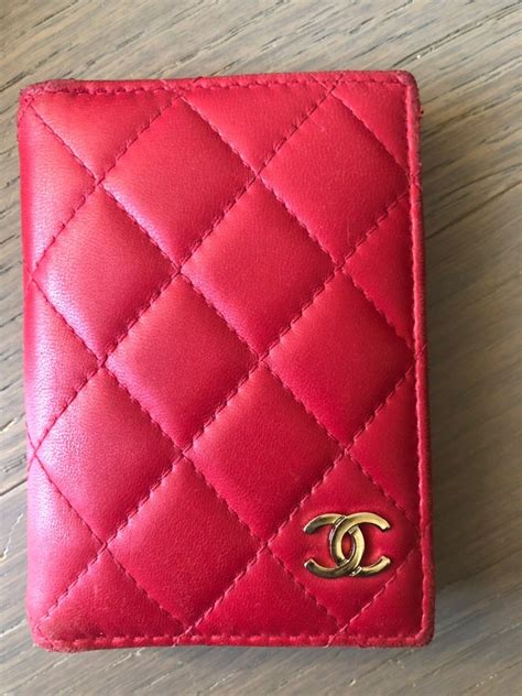 chanel card holder original.